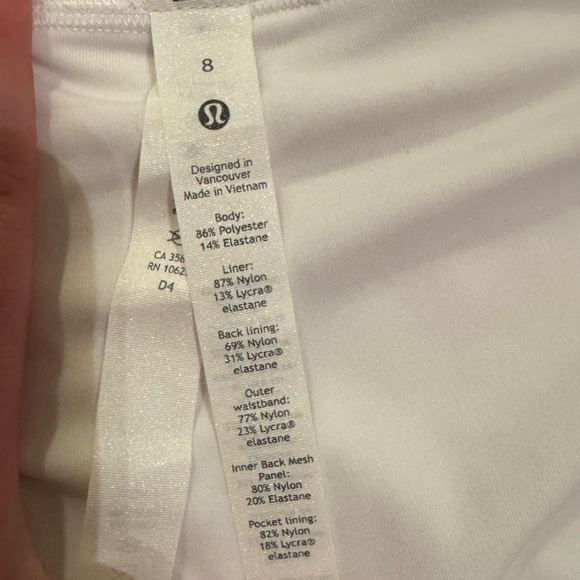 Lululemon Play Off The Pleats Tennis Skirt in White, Size 8 - Picture 5 of 7